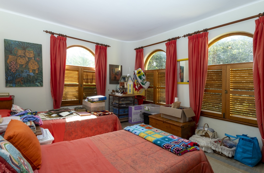 7 Bedroom Property for Sale in West Beach Eastern Cape